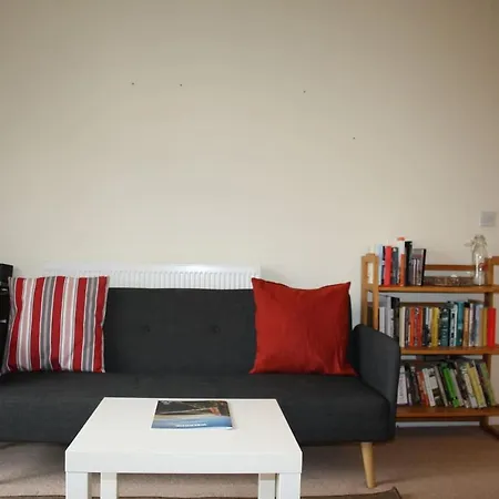Centrally Located One Bed With Balcony