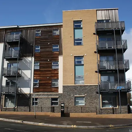 Centrally Located One Bed With Balcony