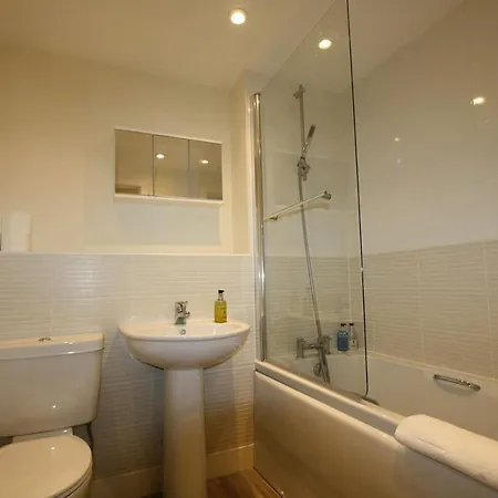 Centrally Located One Bed With Balcony Bristol